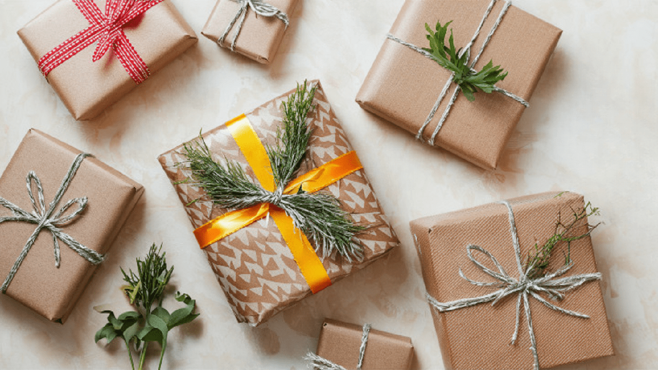 DIY Eco-Friendly Gift Wrapping Solutions